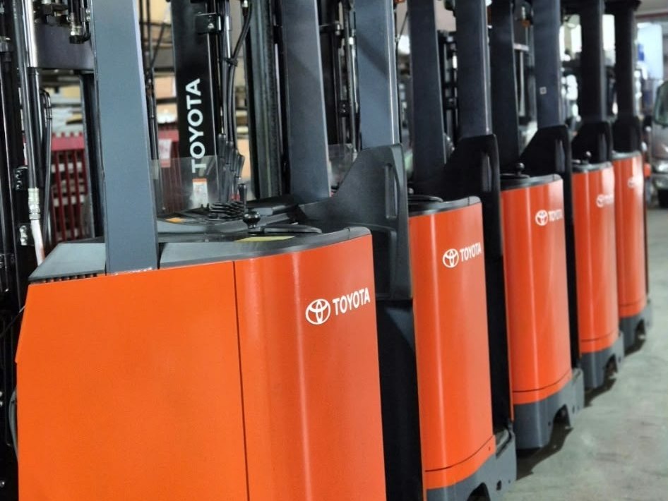 Toyota reach trucks